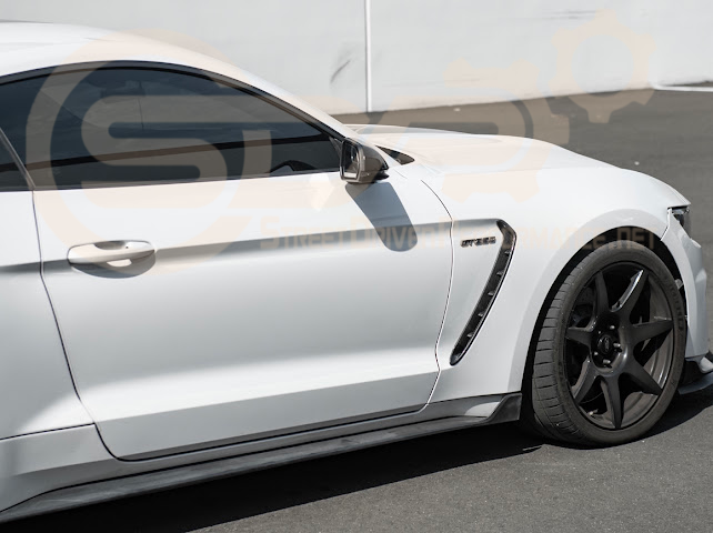 2015-20 FORD MUSTANG | CARBON FIBER FRONT SIDE FENDER VENT COVER